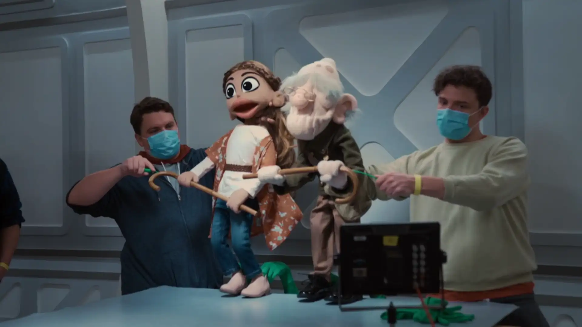 9 Years to Neptune: Puppets on Set